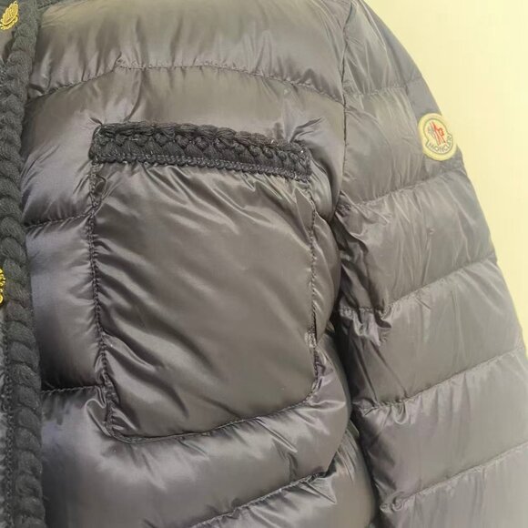 Aristio Short Down Jacket - Picture 9 of 14
